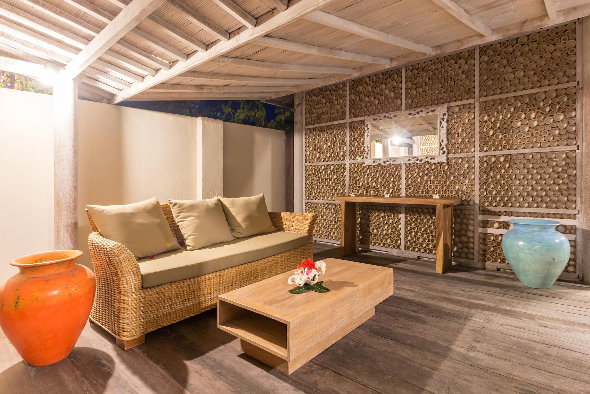 Avia Villa Resort Gili Meno Extérieur photo