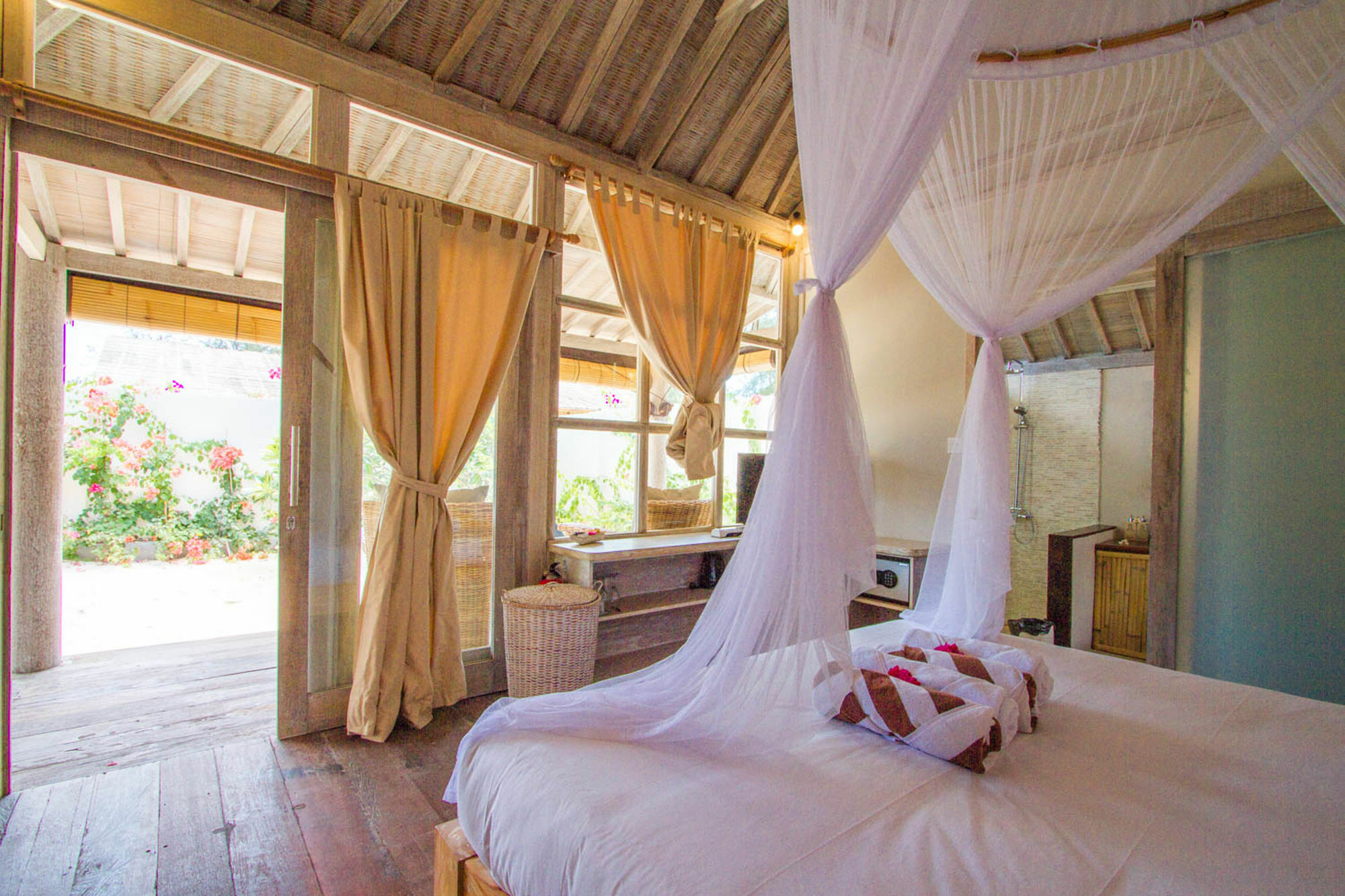 Avia Villa Resort Gili Meno Extérieur photo