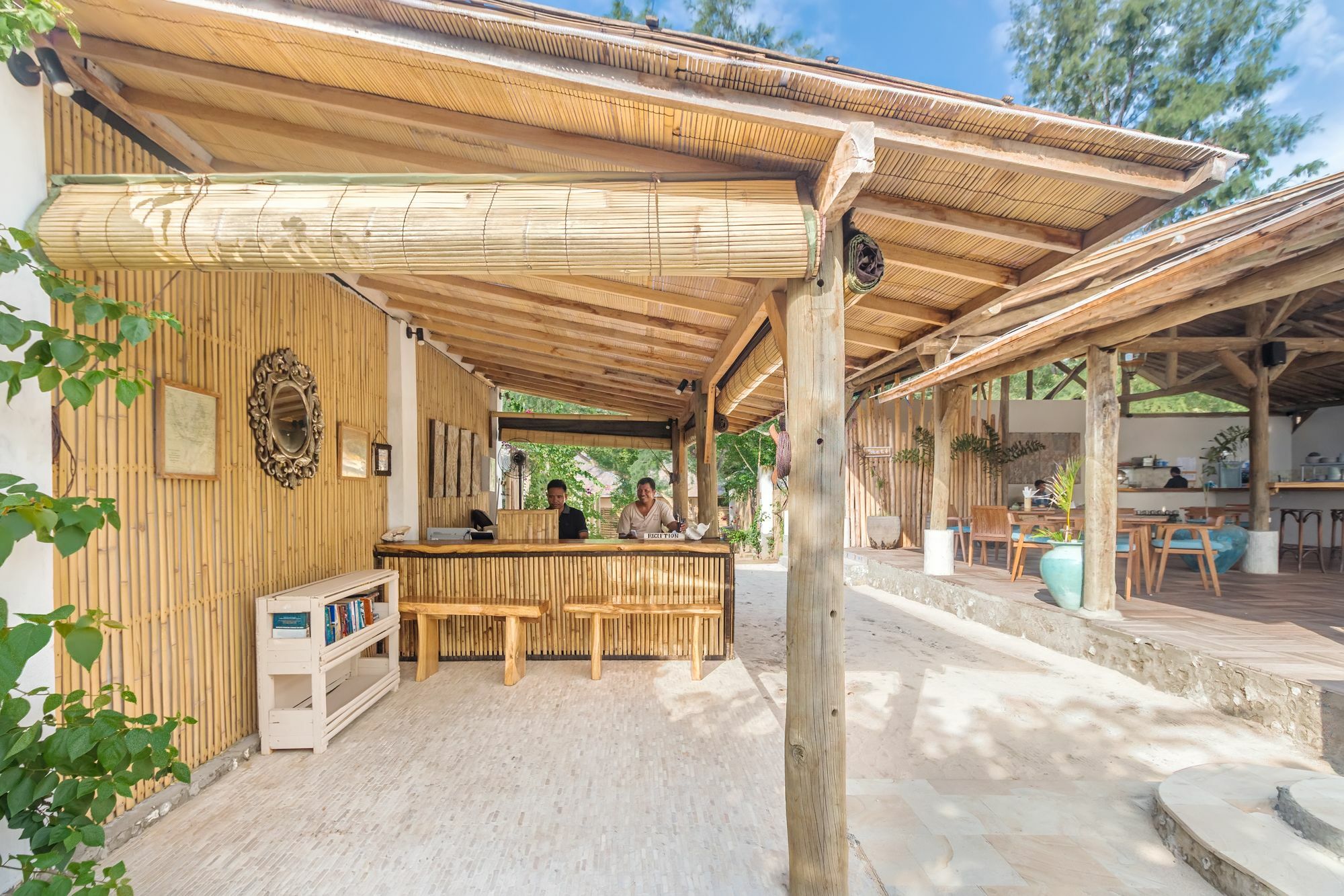 Avia Villa Resort Gili Meno Extérieur photo